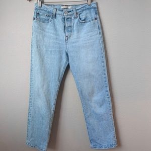 Levi’s Wedgie Straight Leg Light Blue Wash Jeans